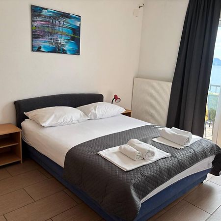 Apartments & Room Madi Senj  Extérieur photo